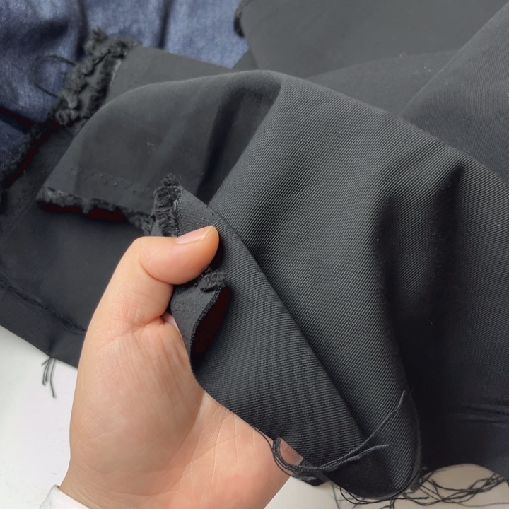 无纺布混纺黑色天丝棉2米。    