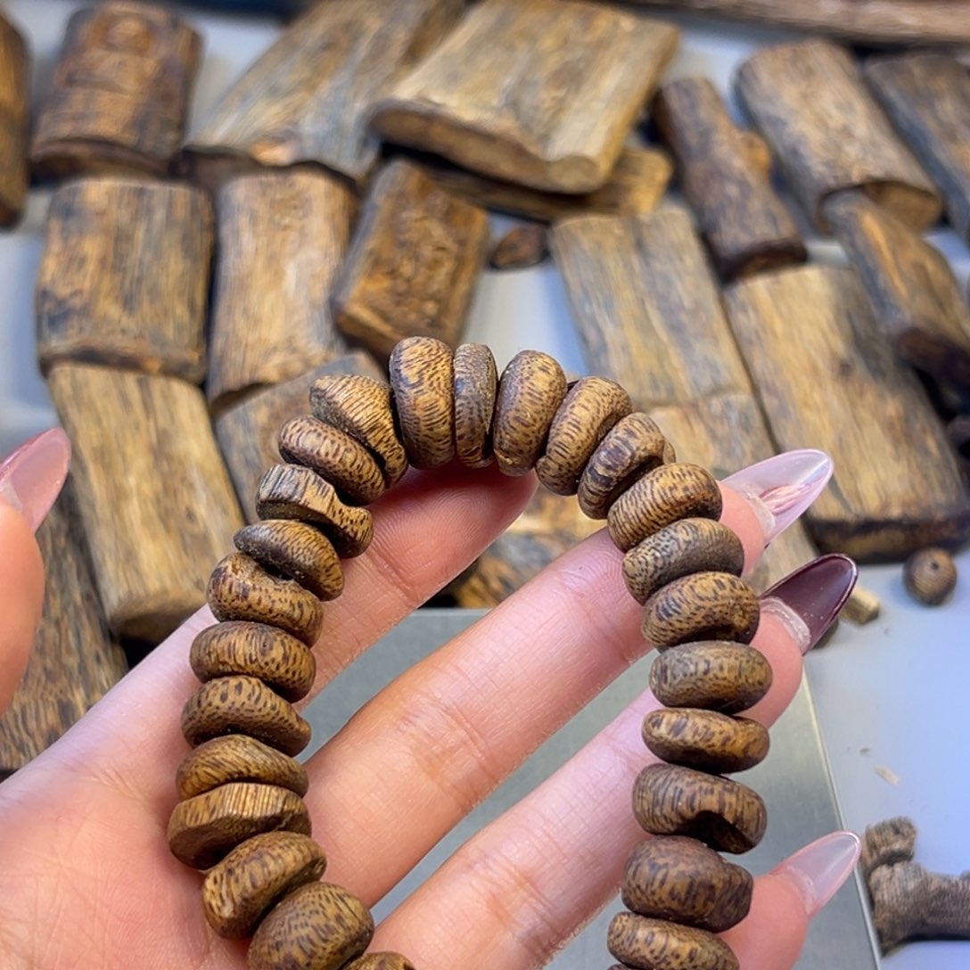 沉香沉香碎屑奇楠沉香老料19992888包奇漏