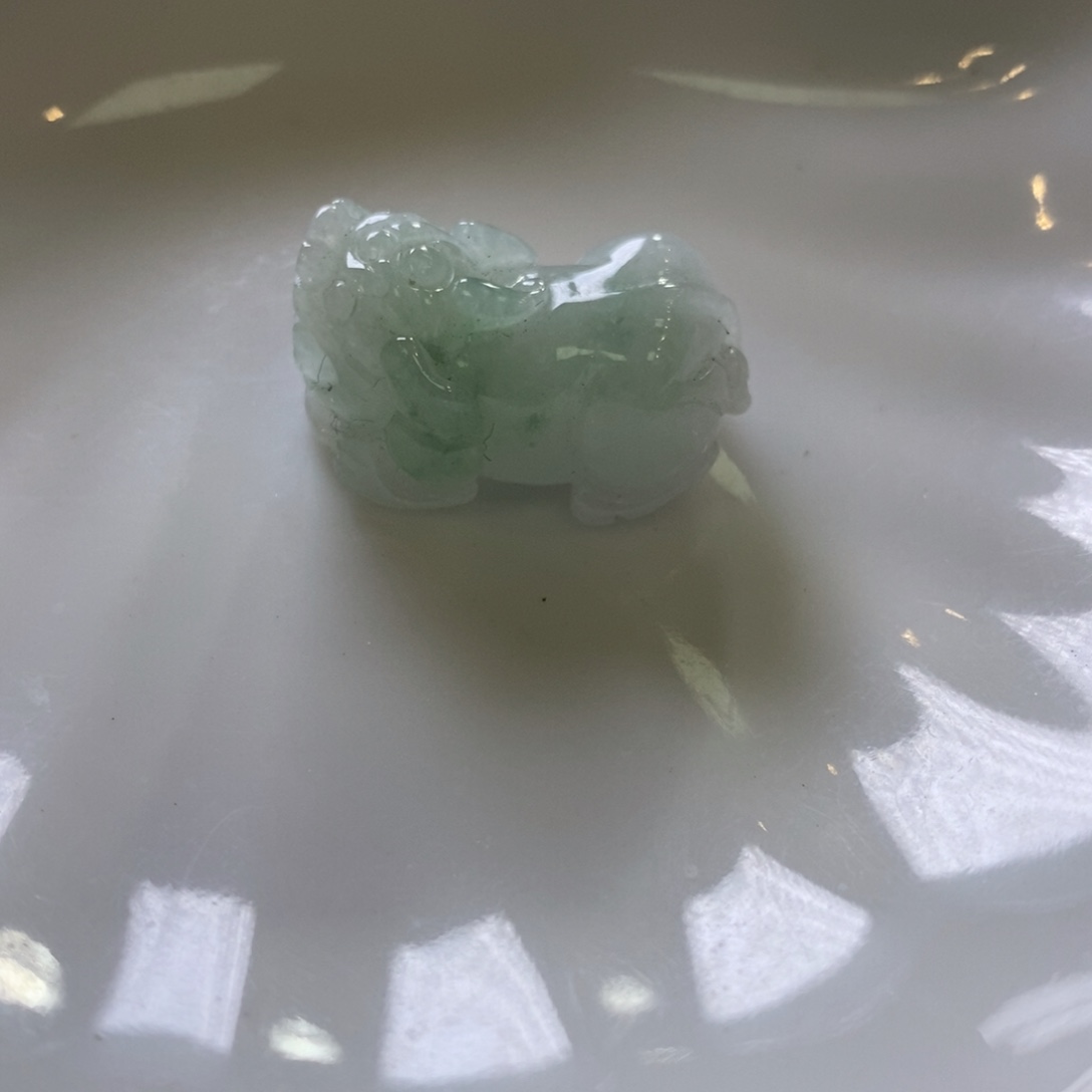 翡翠挂件未镶嵌翡翠挂件