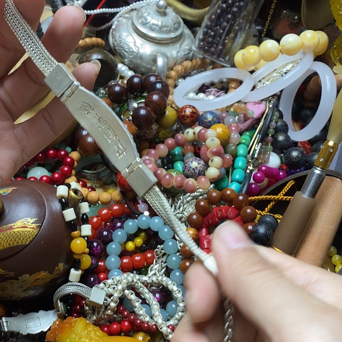 吊坠滴血莲花菩提