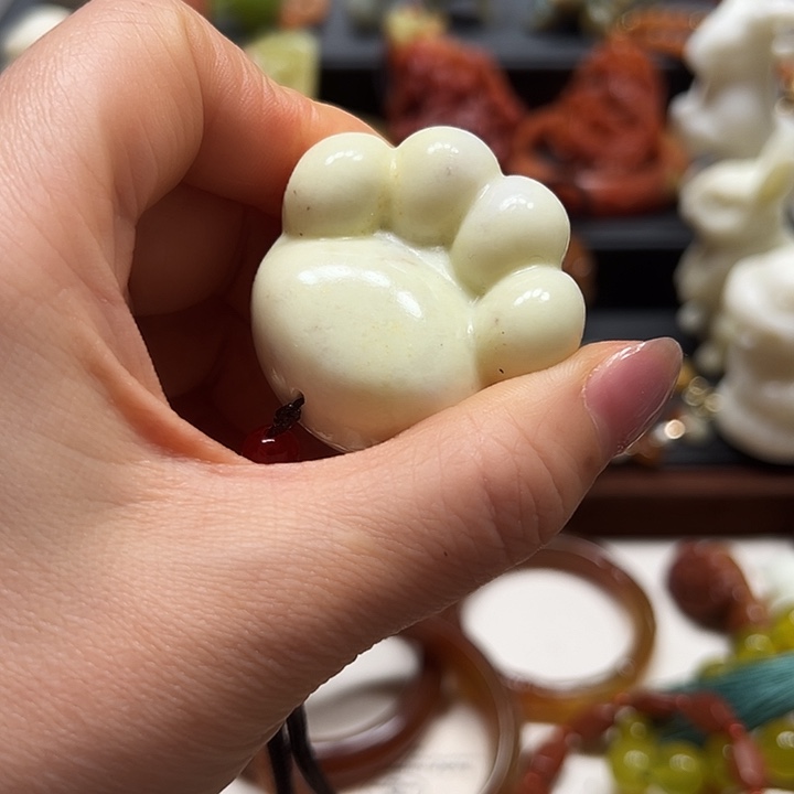 蛇纹石玉手把件未镶嵌