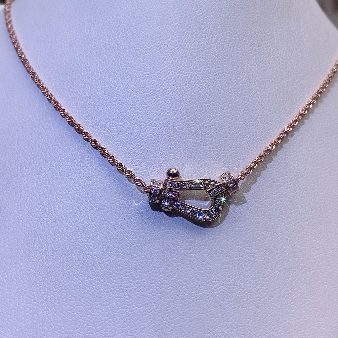 钻石颈饰18K金镶嵌马蹄项链k玫