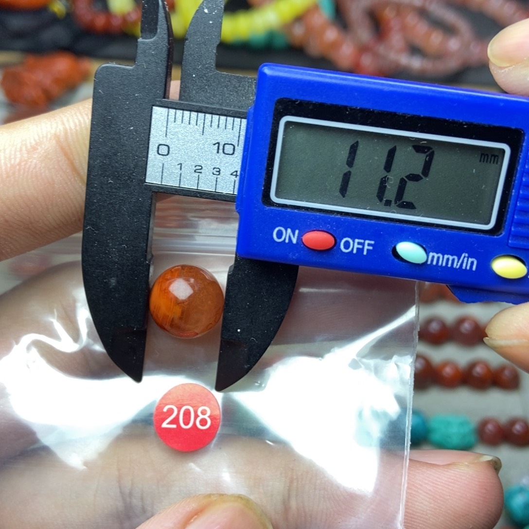 南红玛瑙未镶嵌南红玛瑙有瑕疵