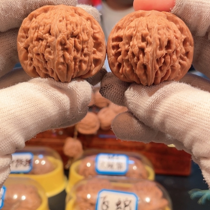 文玩核桃把件4101汉高楼