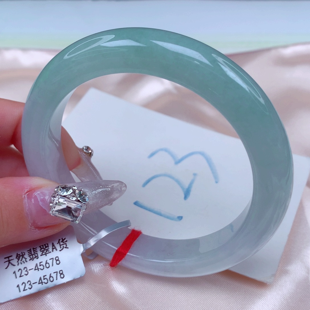 翡翠手镯未镶嵌天然缅甸翡翠A货手镯