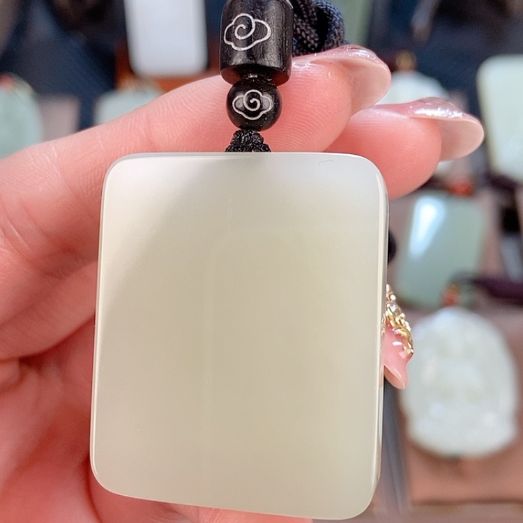 【闪购商品】和田玉颈饰未镶嵌