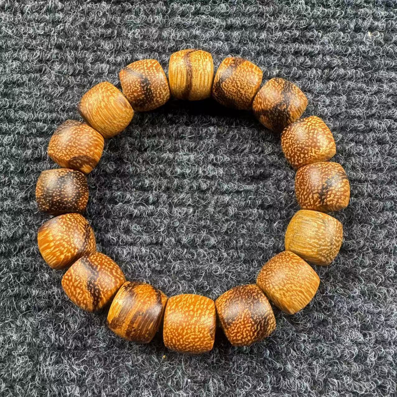 花奇楠1.4老型单圈手串1359