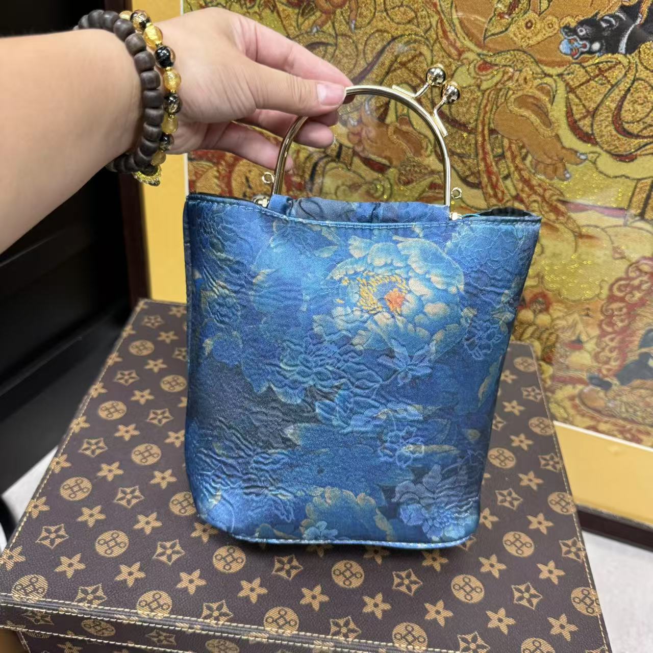 新  高级感时尚百搭单肩斜挎包女包大气休闲手提包女包7656