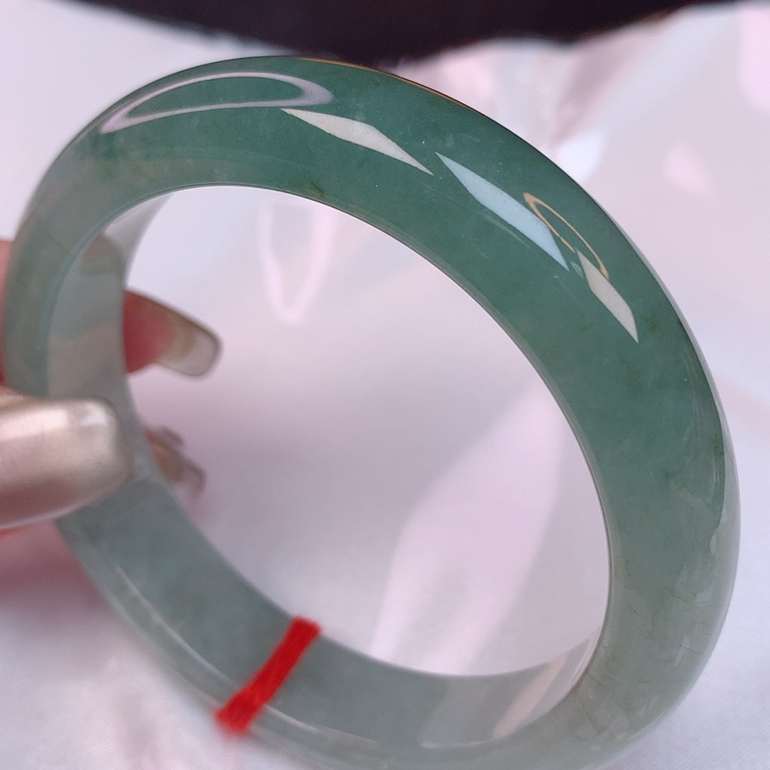 翡翠手镯未镶嵌56+ 翡翠手镯