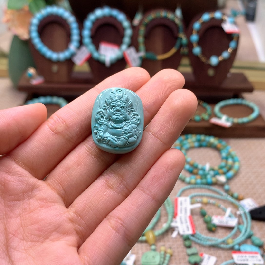 绿松石配饰未镶嵌