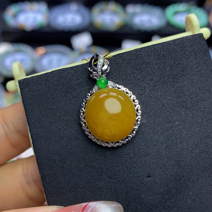 翡翠手链18K金镶嵌翡翠