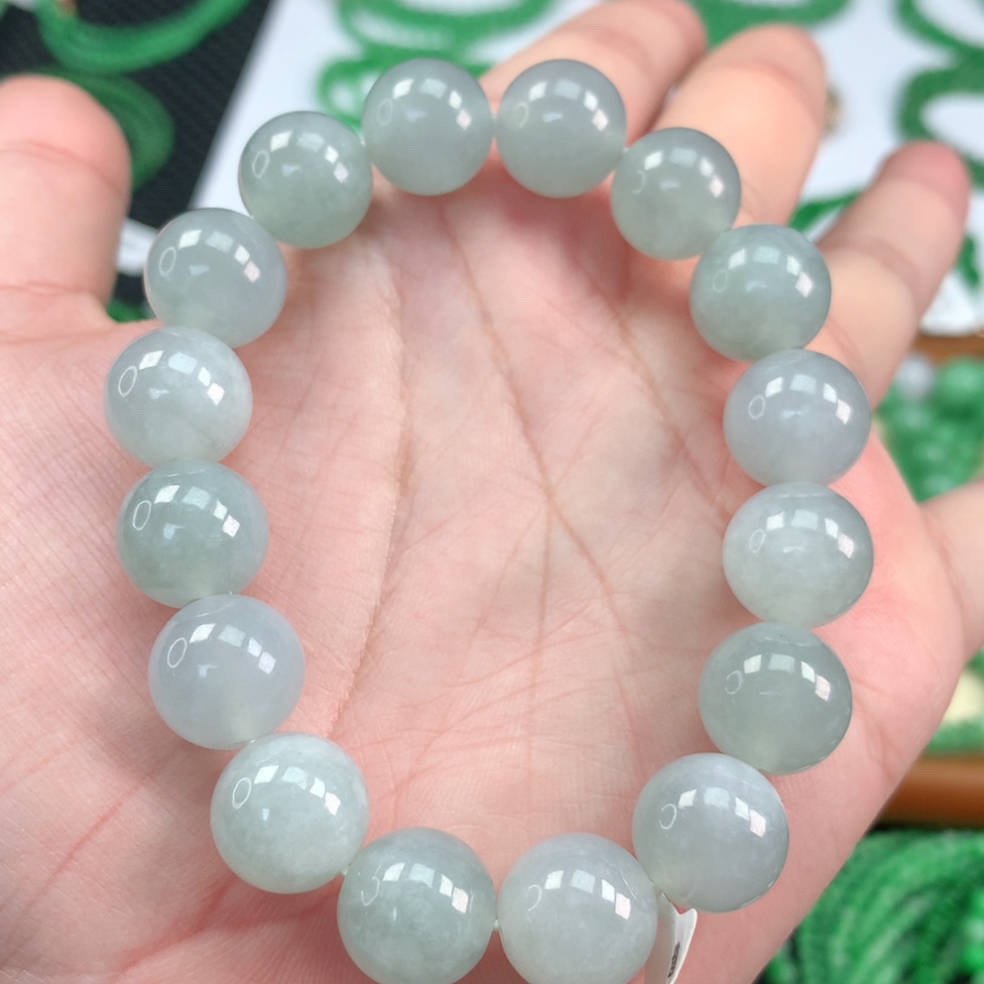 翡翠手链未镶嵌翡翠