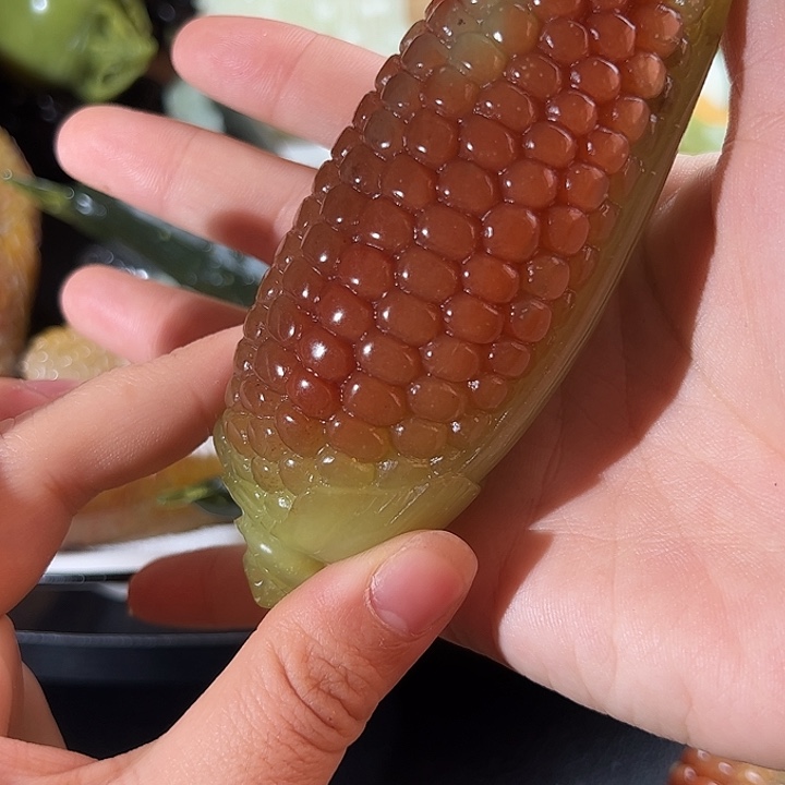 用***1蛇纹石玉未镶嵌珠宝奇石
