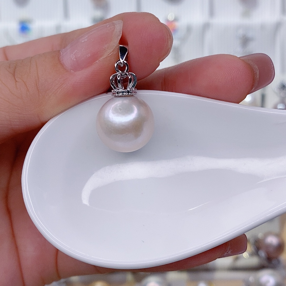 淡水珍珠吊坠(赠链)未镶嵌14