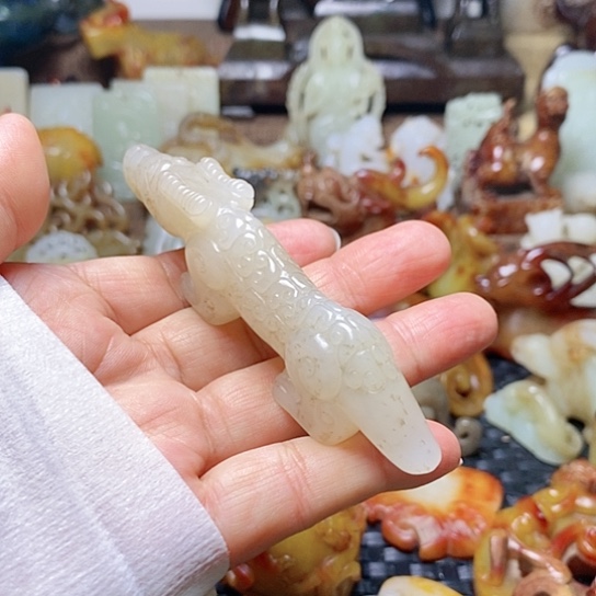 和田玉把件未镶嵌观****文