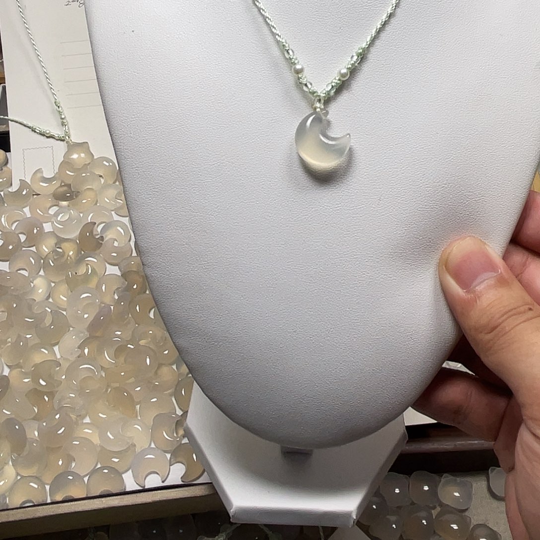 玛瑙/玉髓合金颈饰