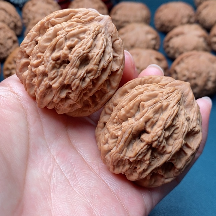 文玩核桃把件42麦虎