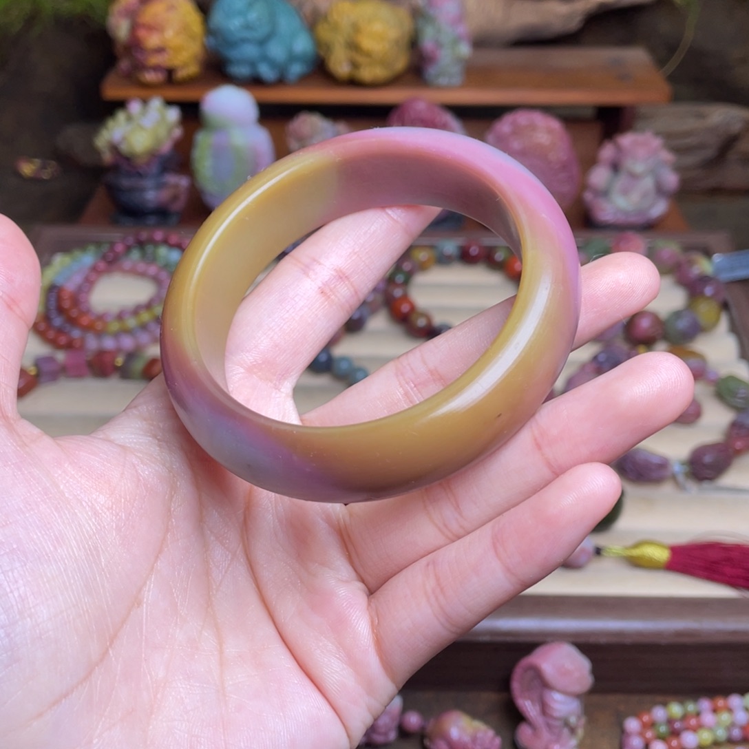 ****拉玛瑙/玉髓未镶嵌手镯盐源玛瑙炫彩素手镯