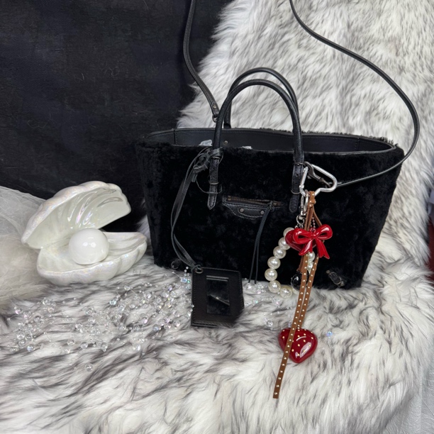 95新 Balenciaga/巴黎世家 全黑毛毛机车托特手提斜挎包