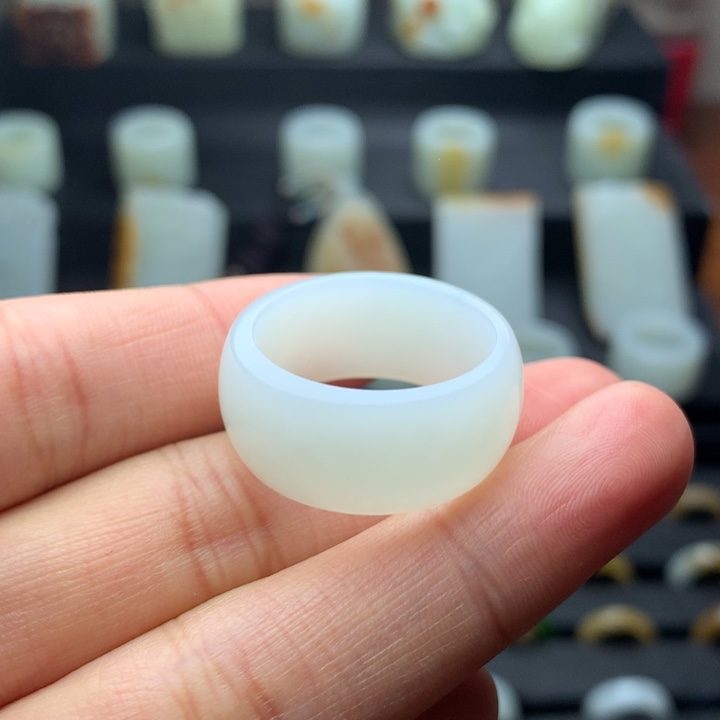 和田玉和田玉未镶嵌珍*%