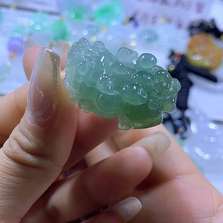 翡翠颈饰未镶嵌天然翡翠A货吊坠