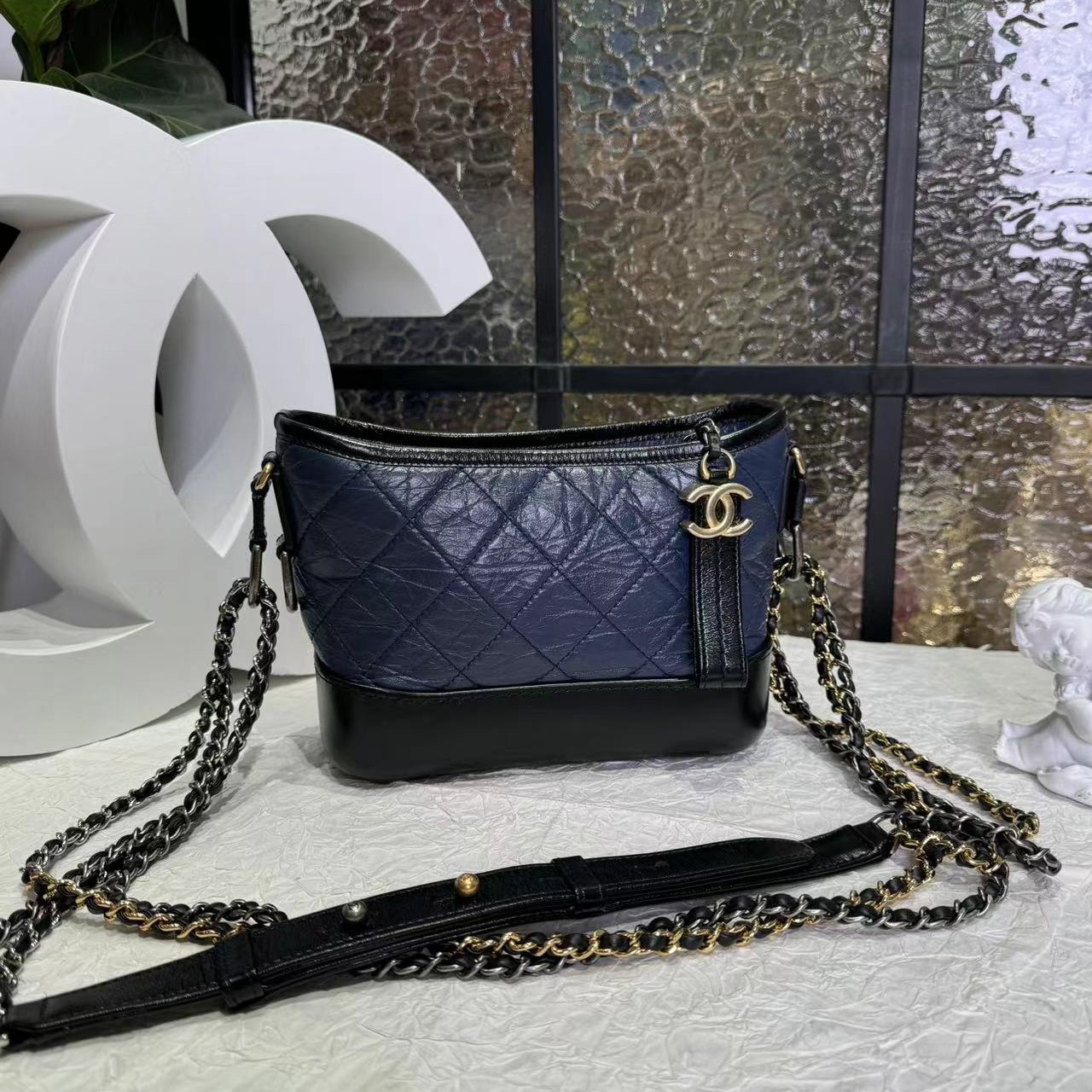 95新 Chanel/香奈儿 Chanel蓝黑拼色小号号流浪斜挎包25010041-03
