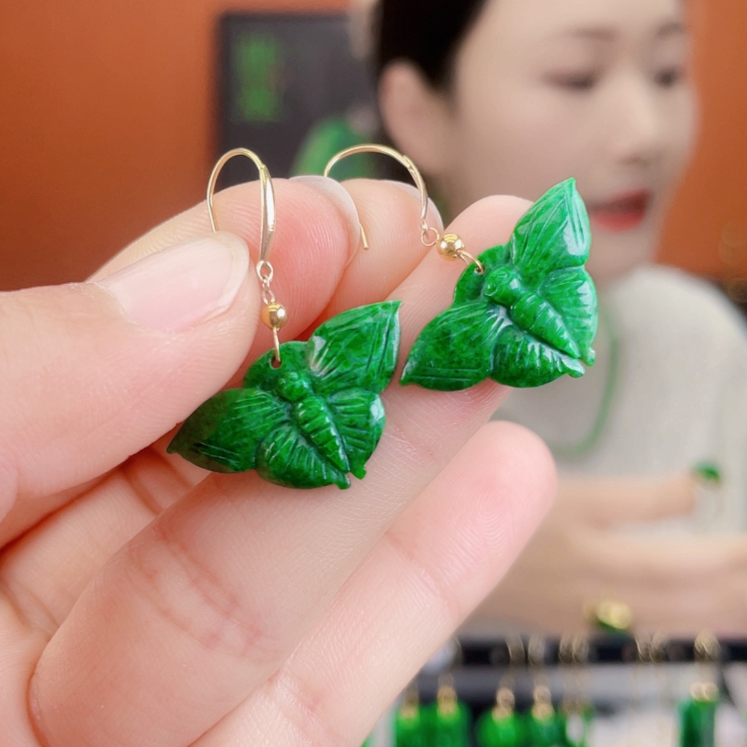 翡翠18K金镶嵌耳饰