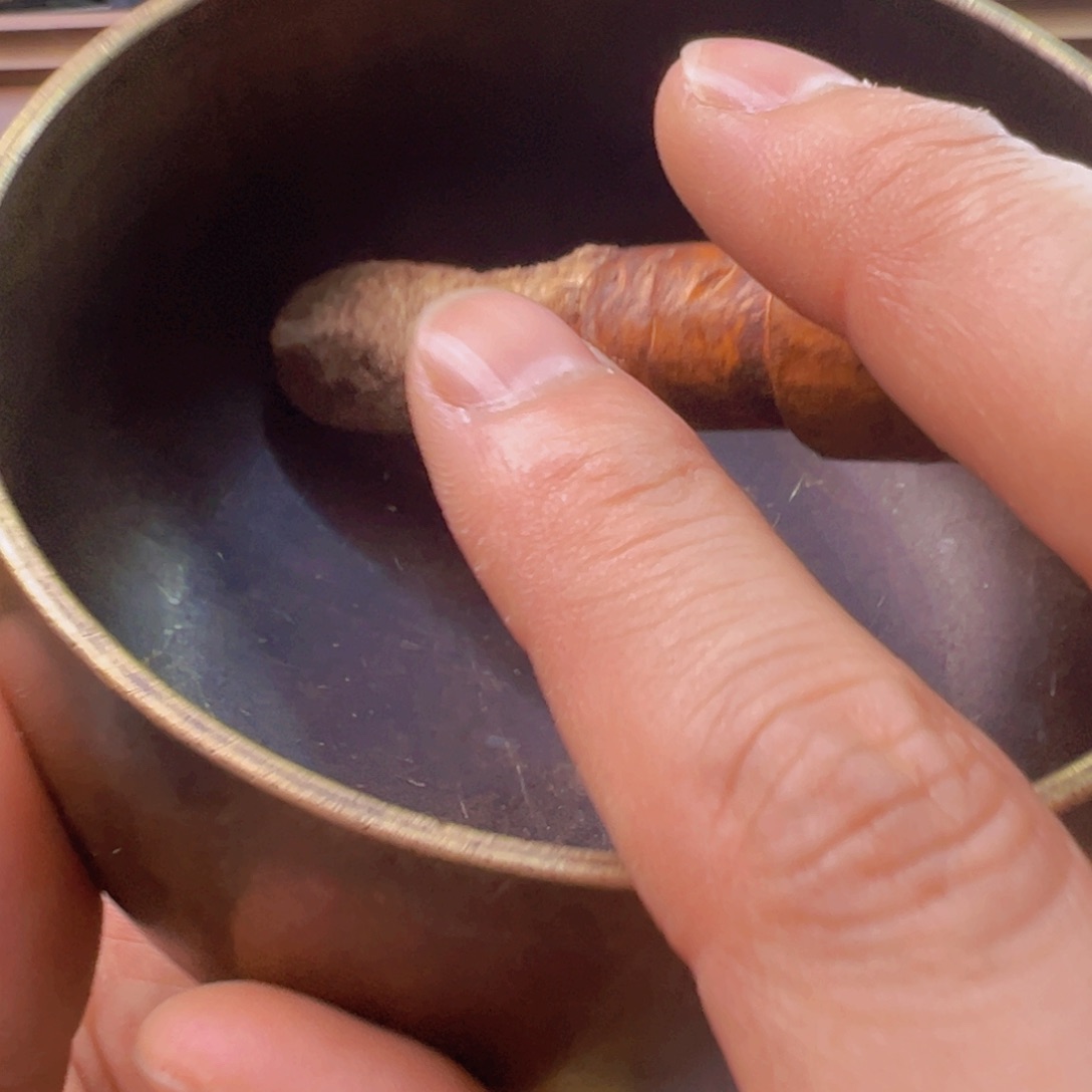 原矿风磨铜紫金钵盂