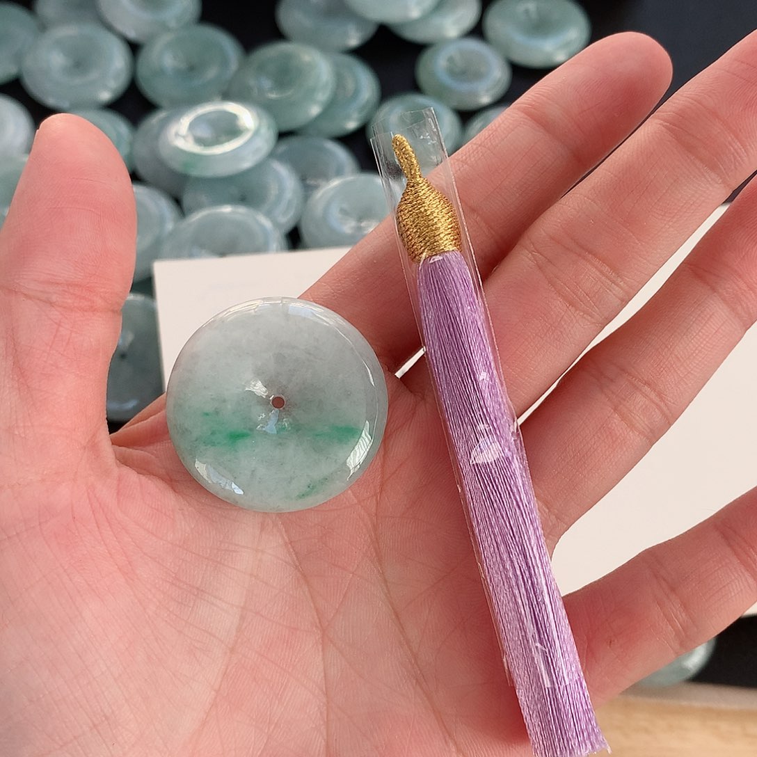 颈饰未镶嵌翡翠?扣