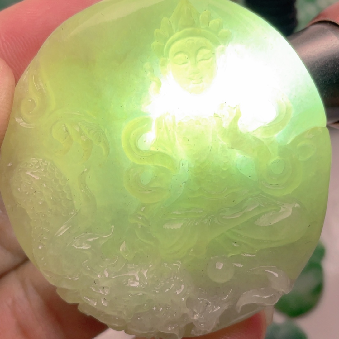 翡翠未镶嵌颈饰翡翠