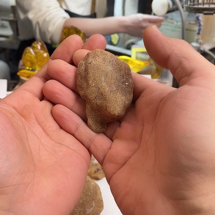 燕****定制琥珀未镶嵌天然琥珀蜜蜡