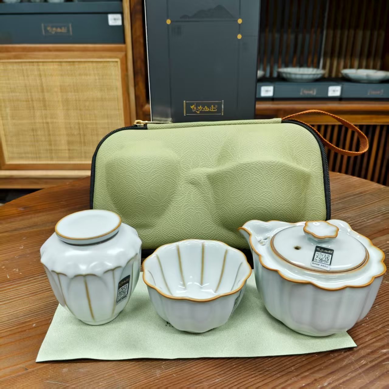 侠汝山逢-里晓白 云熹藏香快客旅行组cc9960