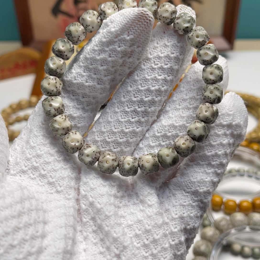 星月菩提手串得****?Ddddddddddddd