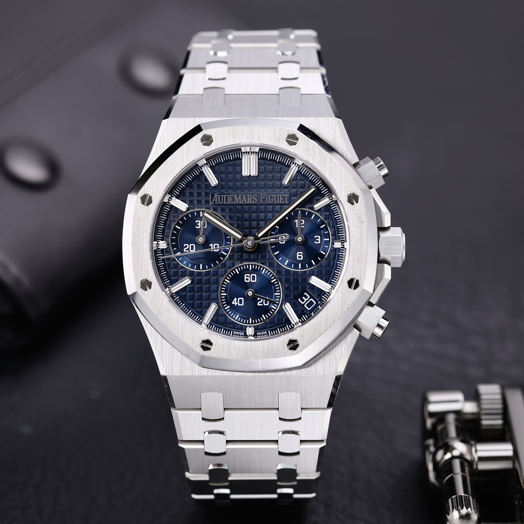 95新 AIPE/爱彼 26240ST 蓝钢皇家橡树 2024年6月保卡