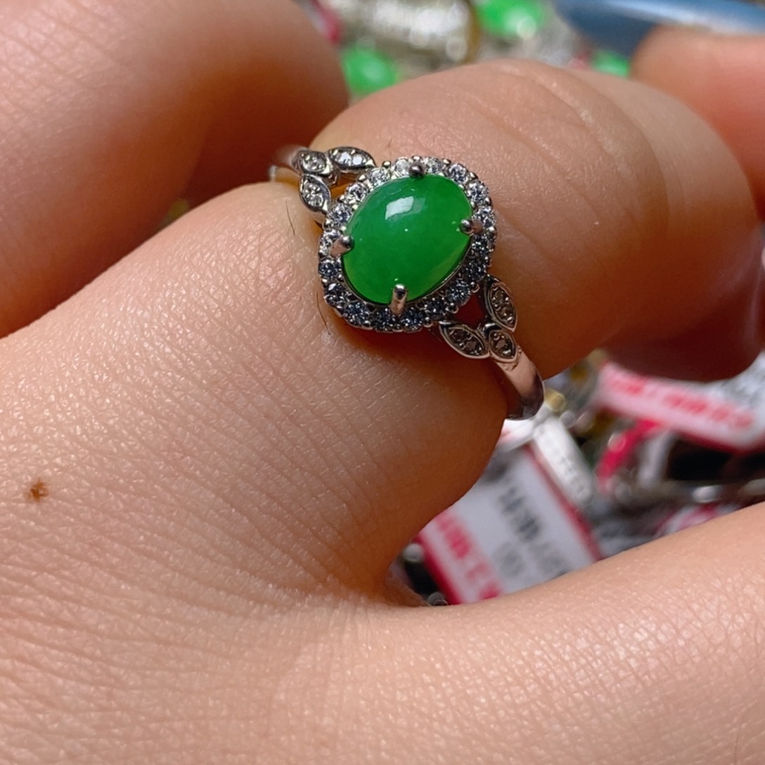 银S925镶嵌戒指翡翠百内无证书