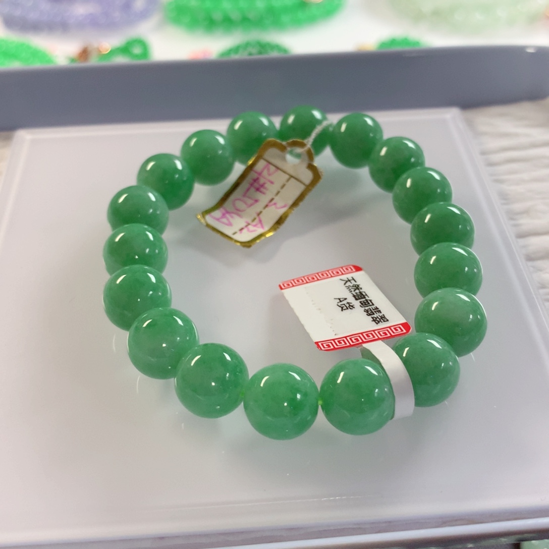 翡翠未镶嵌颈饰手串