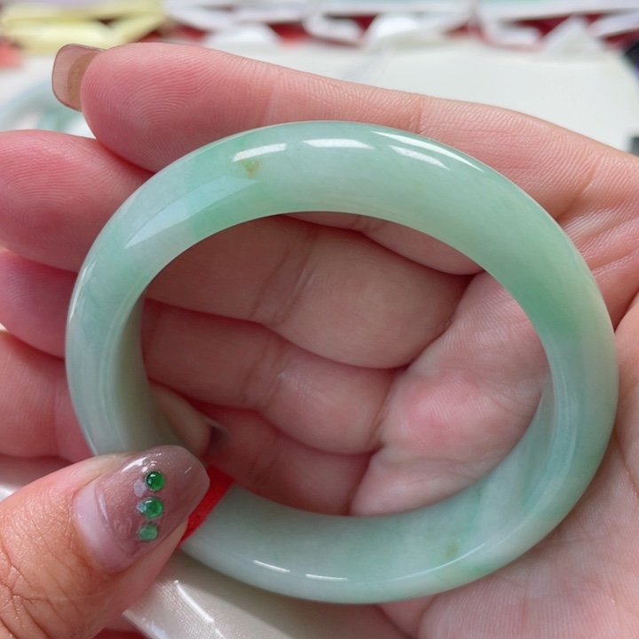 翡翠手镯未镶嵌缅甸翡翠手镯55圈