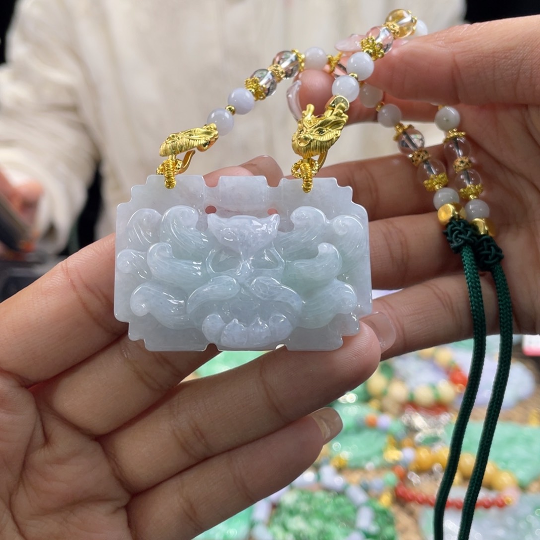 翡翠颈饰未镶嵌代编织