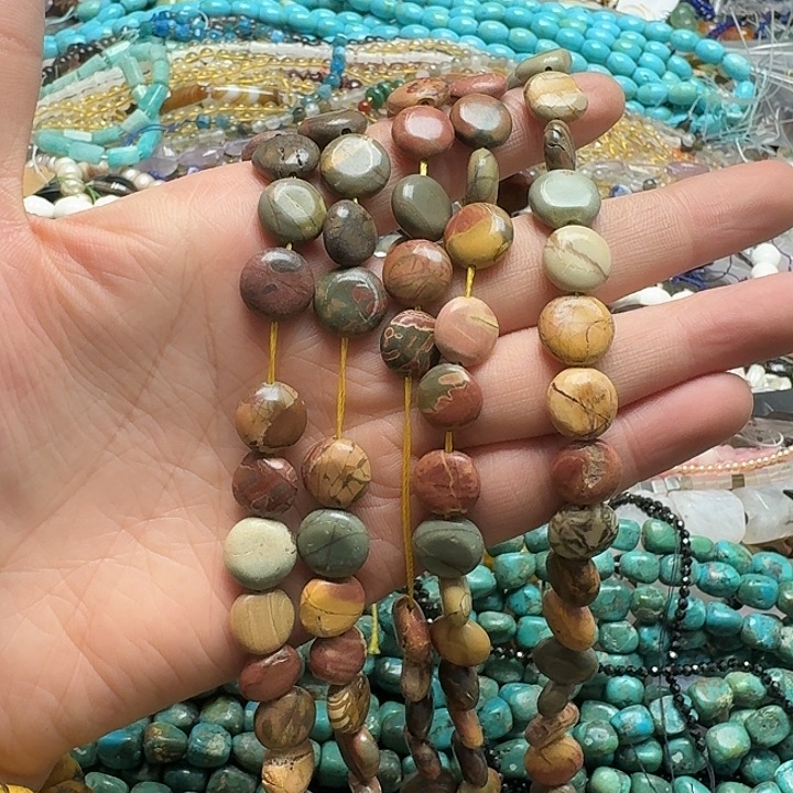 玛瑙/玉髓未镶嵌珠宝半成品一条12mm毕加索