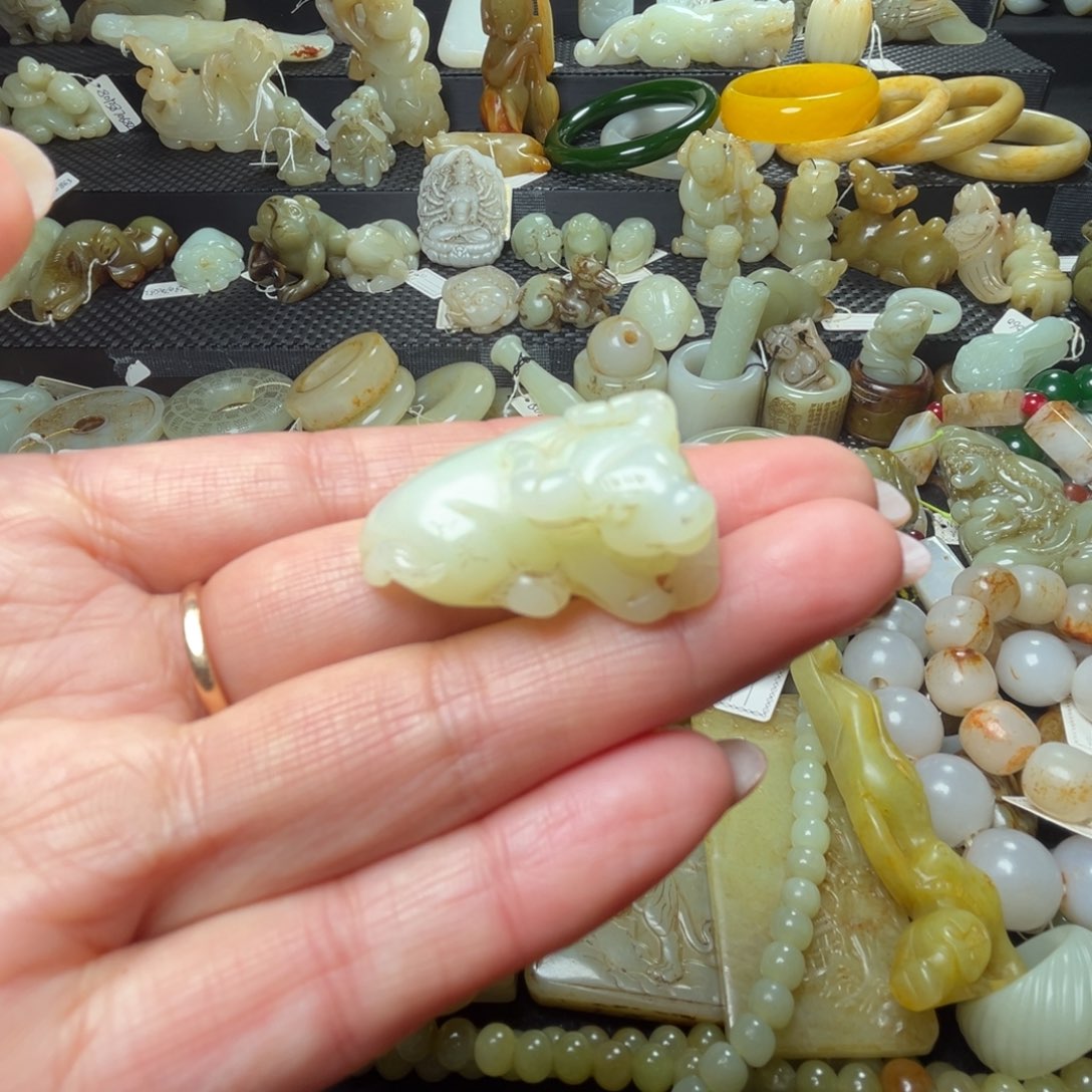 糟***想和田玉未镶嵌颈饰