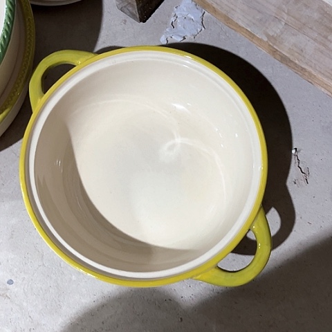 微瑕，不能明火，口径21，高度6变形