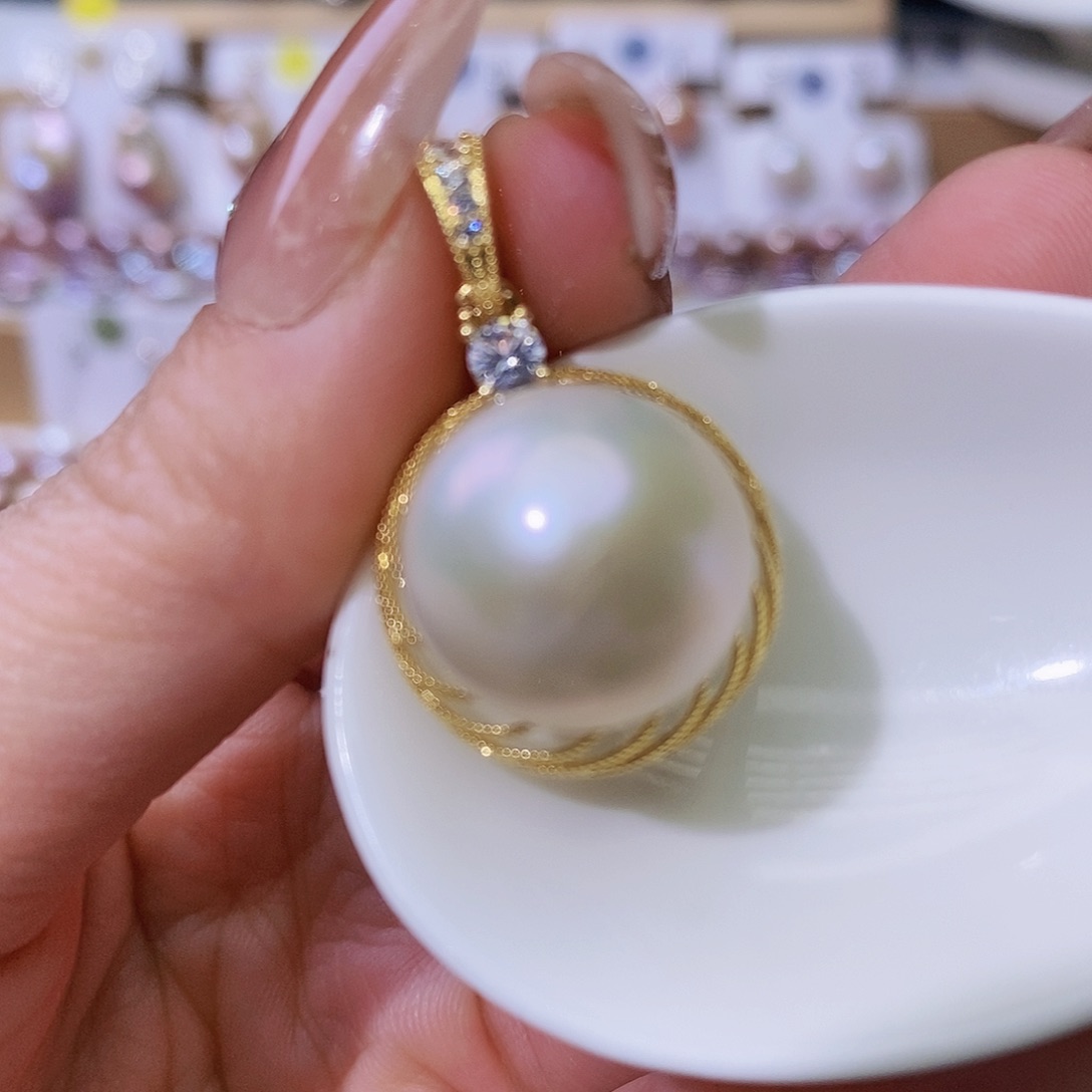 淡水珍珠颈饰合金