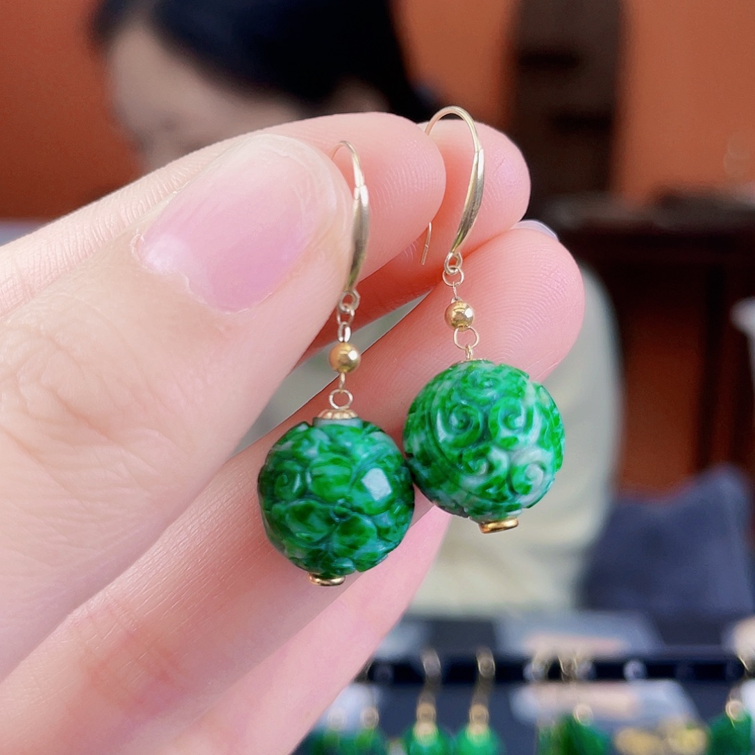 翡翠18K金镶嵌耳饰