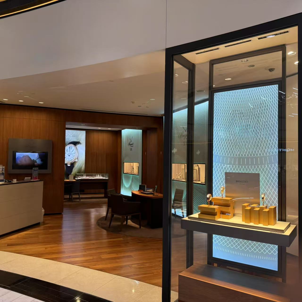 W【C编码】这里选/全新未使用/专柜正品/防水带夜光