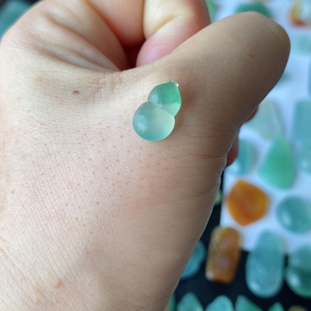 定制翡翠未镶嵌葫芦