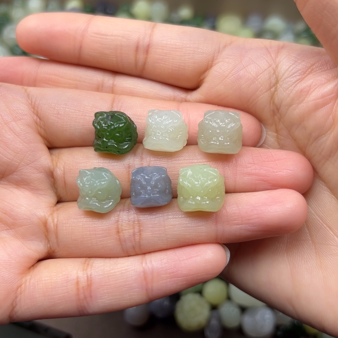 和田玉未镶嵌颈饰98一个多样性发其一