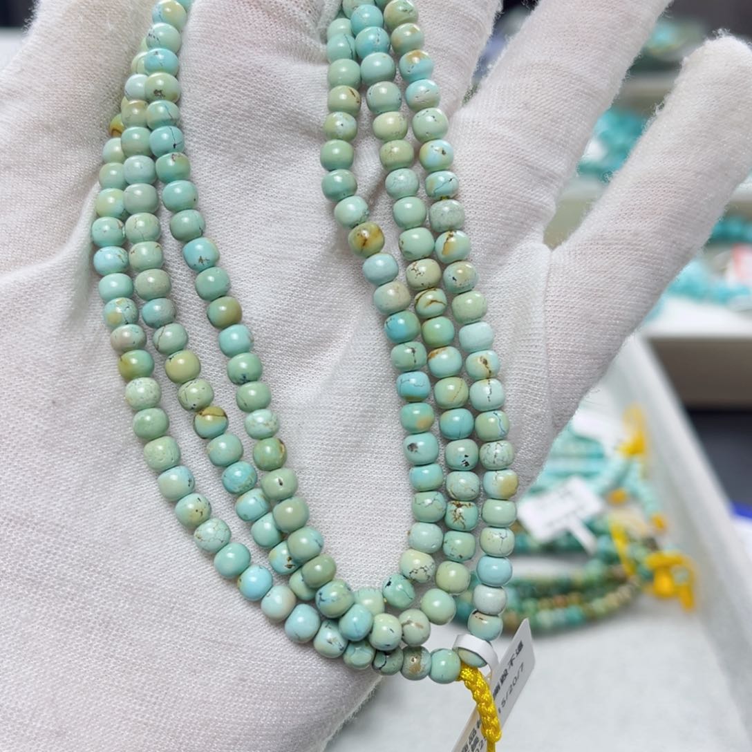 绿松石绿松石未镶嵌