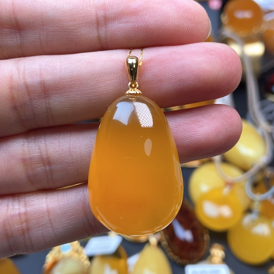 琥珀颈饰银S925镀金镶嵌