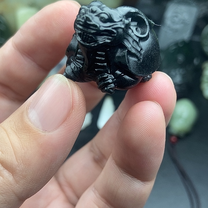 宣***）和田玉（糖玉）未镶嵌颈饰