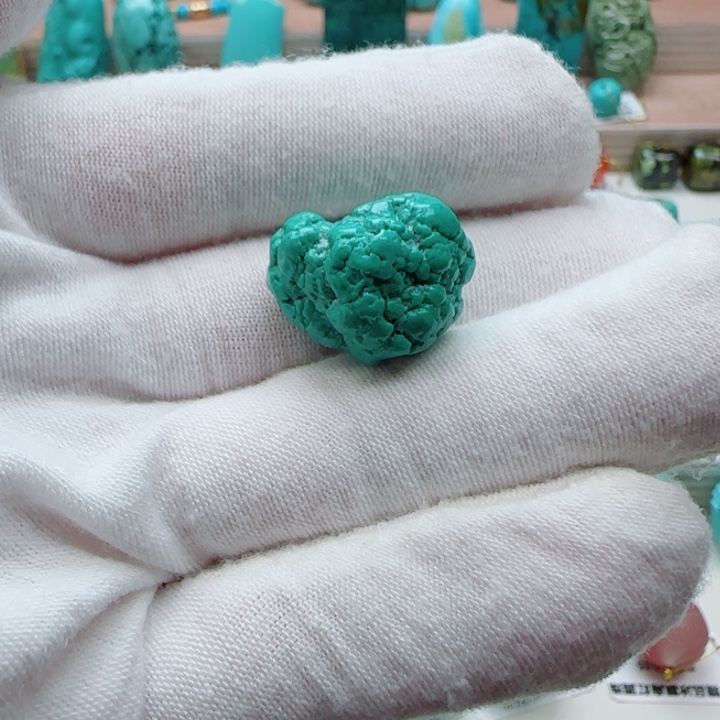 未镶嵌绿松石珠宝奇石